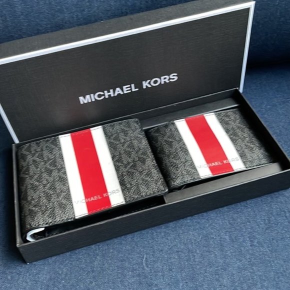 Michael Kors Boxed Signature 3 in 1 Bifold Wallet In Black / Flame Red - Picture 13 of 16